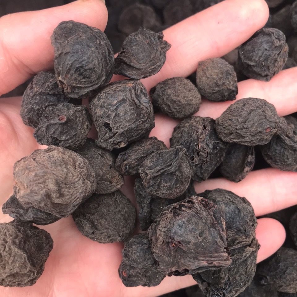 Dried Wu Mei Dark Plum 500g Sliced Smoked Plum for Suan Mei Tang Herbal Decoction key features