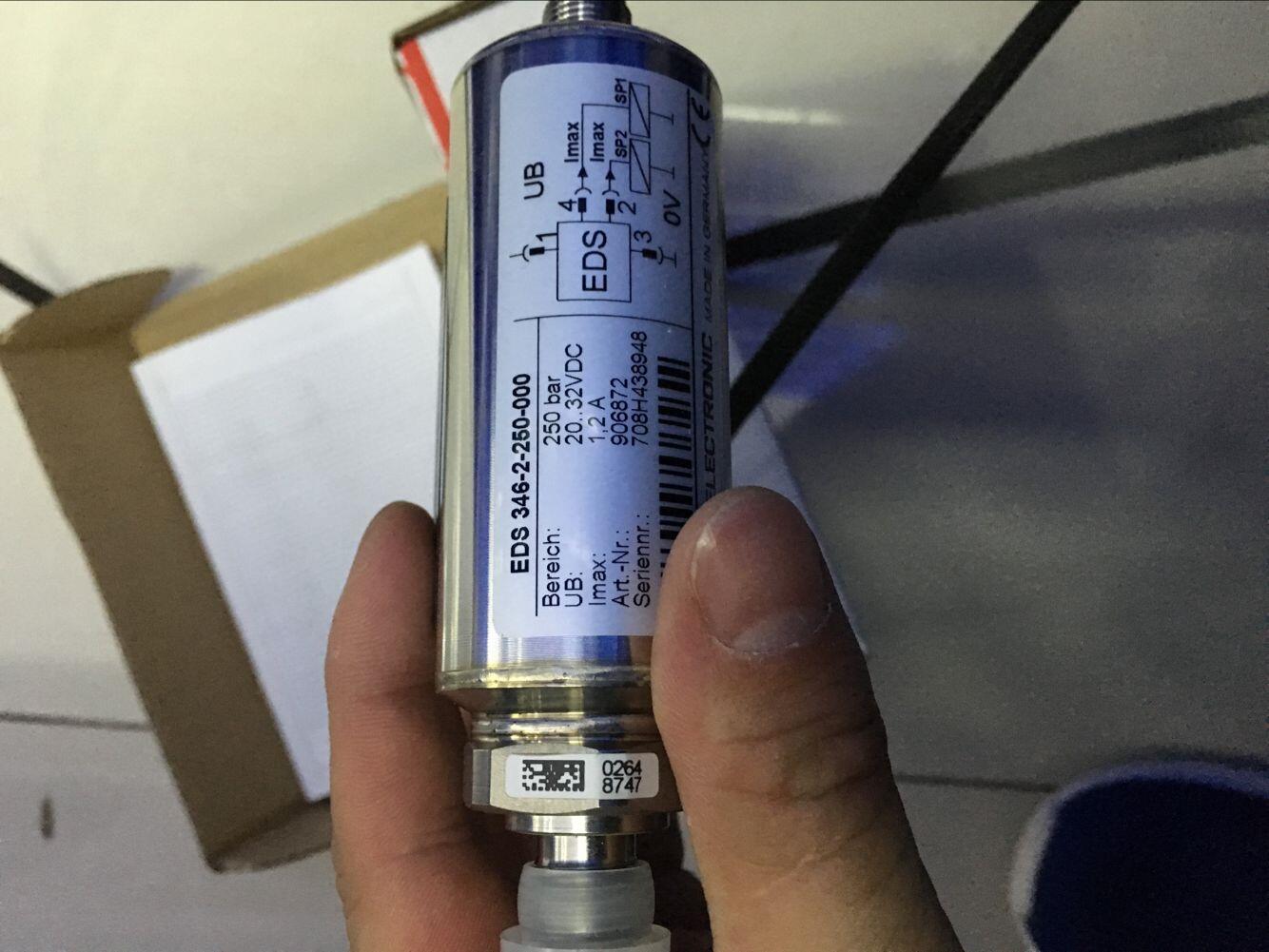 EDS3346-3-01,0-000-F1 贺德克HYDAC压力传感器压力开关