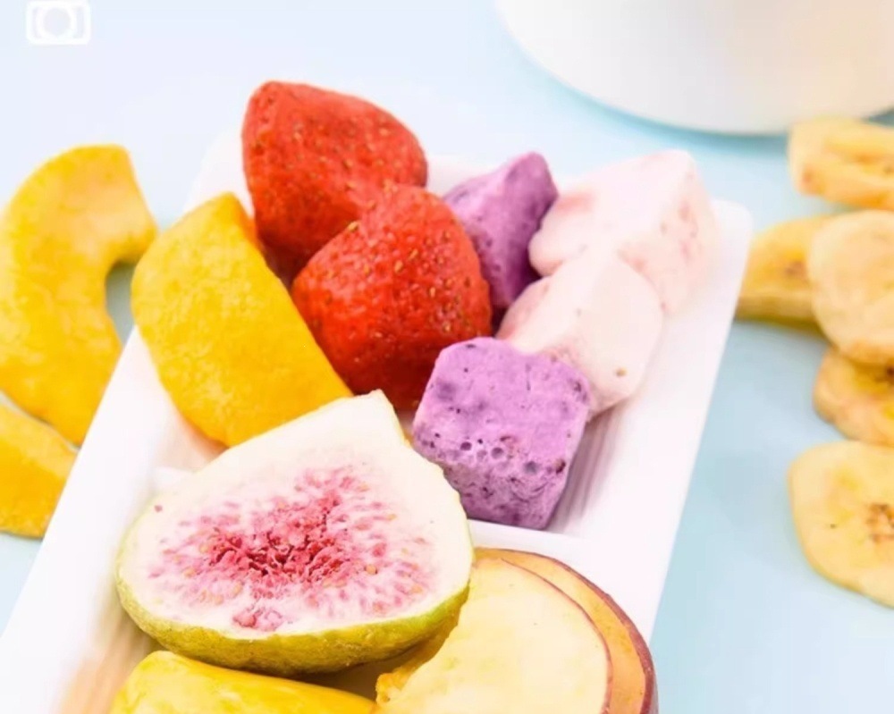 Freeze Dried Fruit Chips Banana Crisps 108g Healthy Snack for Kids and Adults preparation