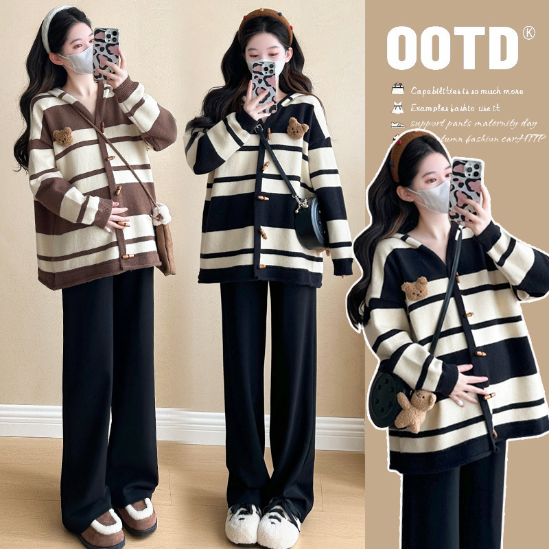 Real Shot of In-Stock Maternity Autumn Outfit Set: Long-Sleeve Striped Coat and Belly-Covering Top Two-Piece Set, Plus-Size Maternity Outfit Set