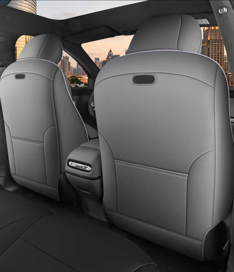 Suitable for the 2026 Xpeng Monal03 model, these are full-coverage car seat covers with perforated, breathable fabric