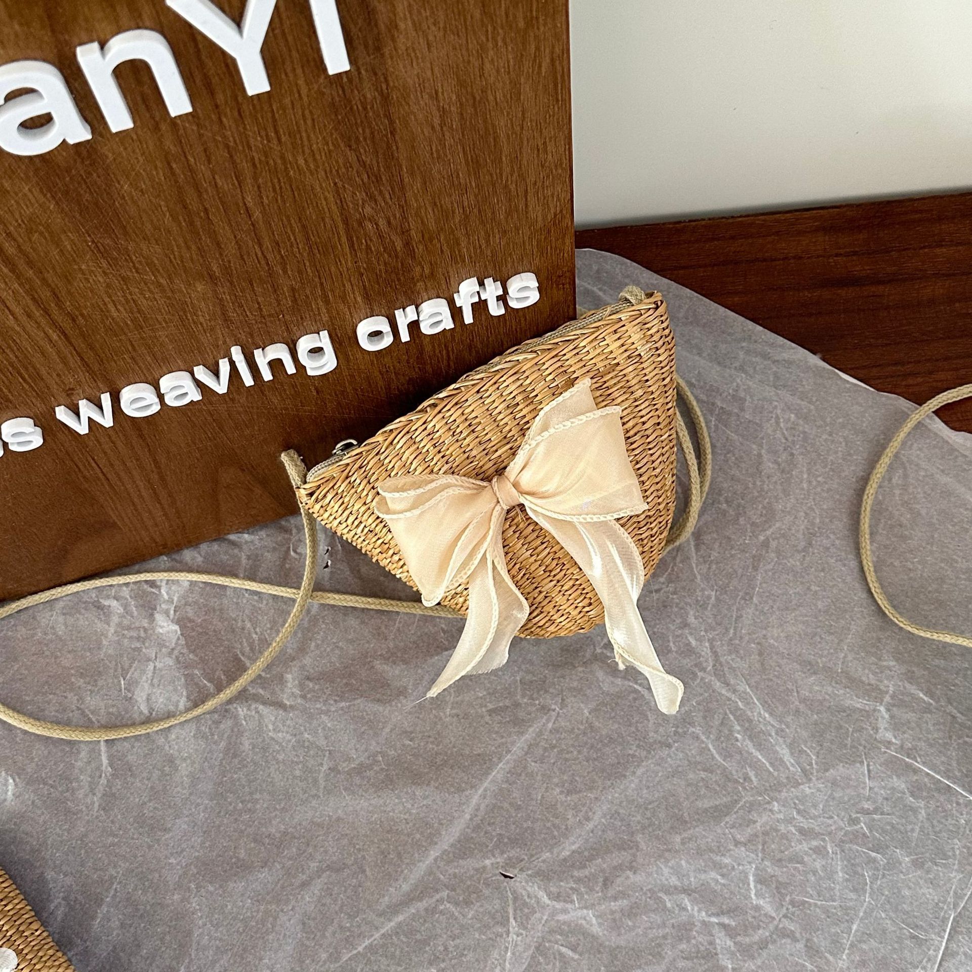 샴페인 리본 트럼펫