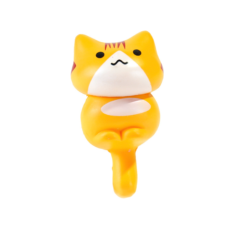 Montaje de bricolaje pequeños adornos musgo micro paisaje decoración mirando hacia arriba en lindo gato coche decoraciones saliva gatito