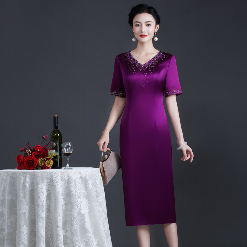 The Bride's Mother-In-Law's Deep Purple Elegant and Stylish Slimming Autumn and Winter New Qipao Dress The Bride's Mother-In-Law's Deep Purple Elegant and Stylish Slimming Autumn and Winter New Qipao Dress