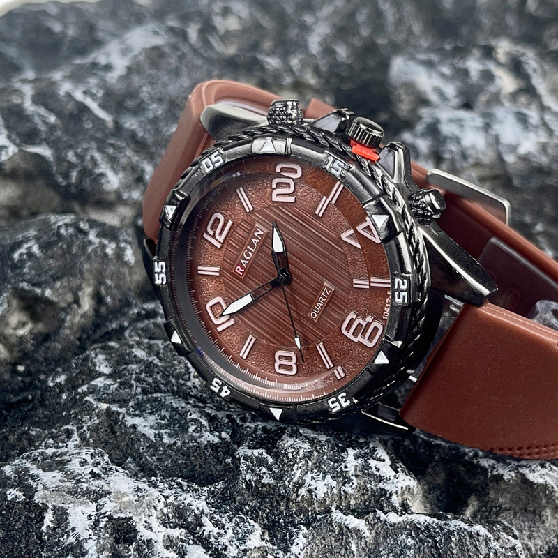 Hot Selling Fashion Cool Men Watch Sports Silicone Watch Men's Quartz Watch_voghion.com