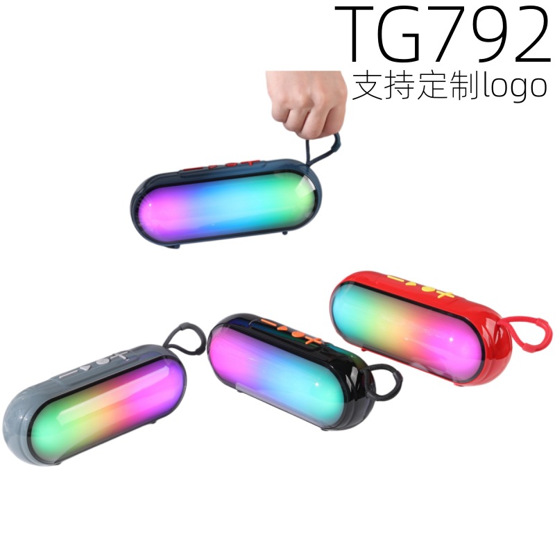 Nuevo transfronterizo TG792 Bluetooth audio con lámpara portátil RGB al aire libre colorido tarjeta de enchufe subwoofer caja de regalo