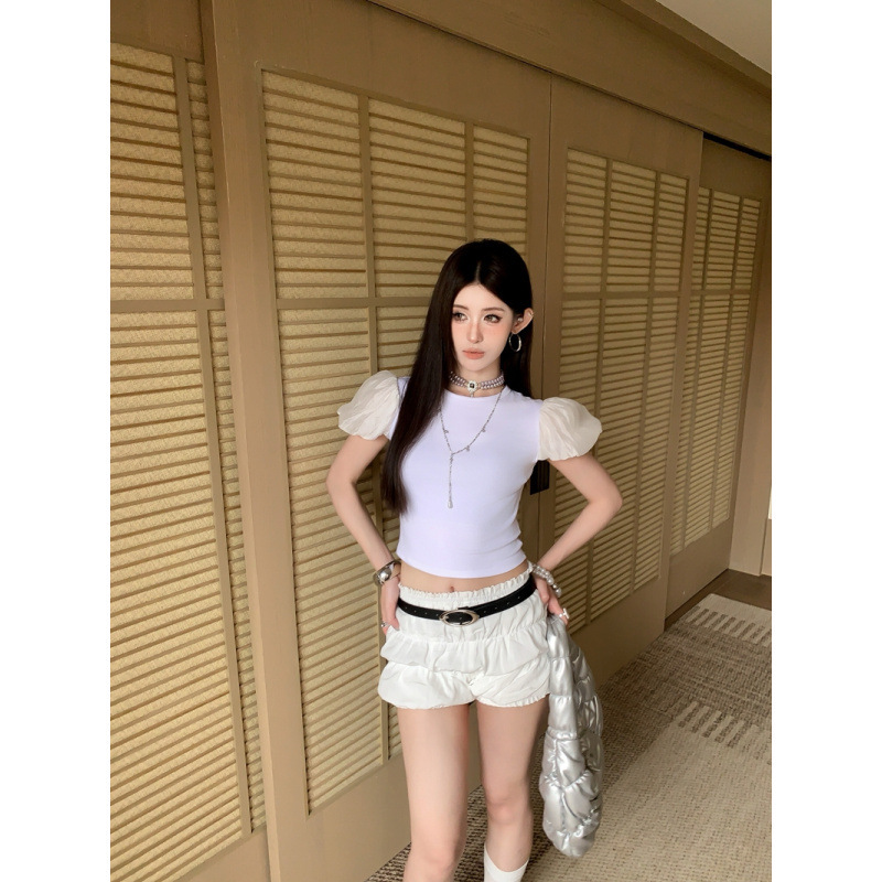 Real Shot of Ive Member Kim Ji-Won's Liz-Style Puff Sleeve Short T-Shirt, Slim Fit Top