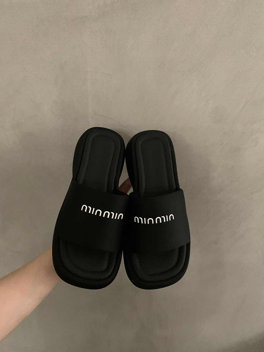 Pantuflas de plataforma de plataforma de lentejuelas negras, zapatos de mujer, 2025 nuevo estilo, sandalias de vacaciones junto al mar de verano, sandalias