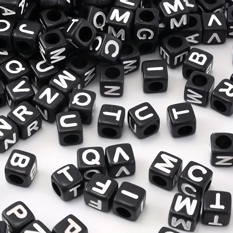 26 letras cuadradas blancas acrílicas de fondo negro inglés de una sola letra diy accesorios de beads material de beads sueltos image 4
