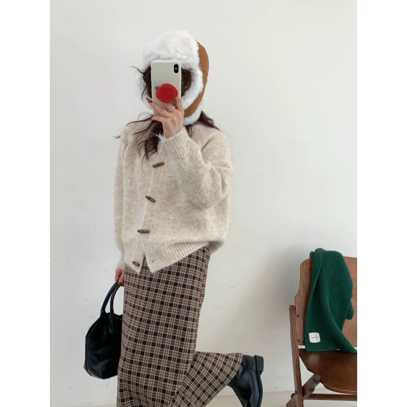 温柔风软糯针织开衫女秋冬季新款日系宽松复古牛角扣圆领毛衣外穿|undefined