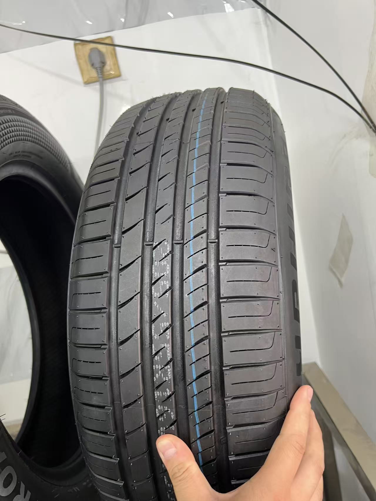 Supports cross-border Jingsuochi tires, brand new genuine 205/55R16 original matching sports control tires