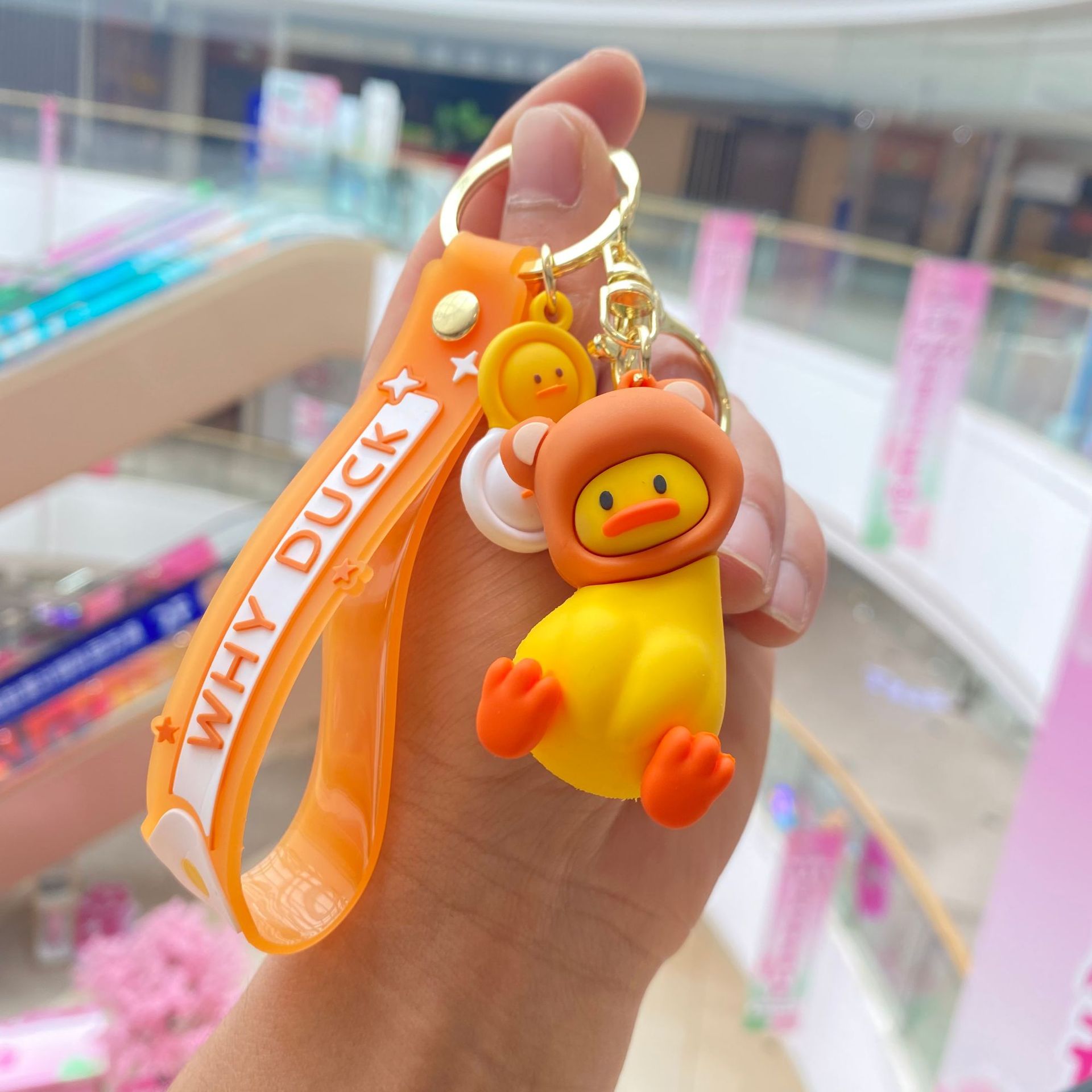 Dibujos animados pato torcido lindo cabeza cubierta llavero colgante lindo pequeño pato coche llavero adornos regalo al por mayor