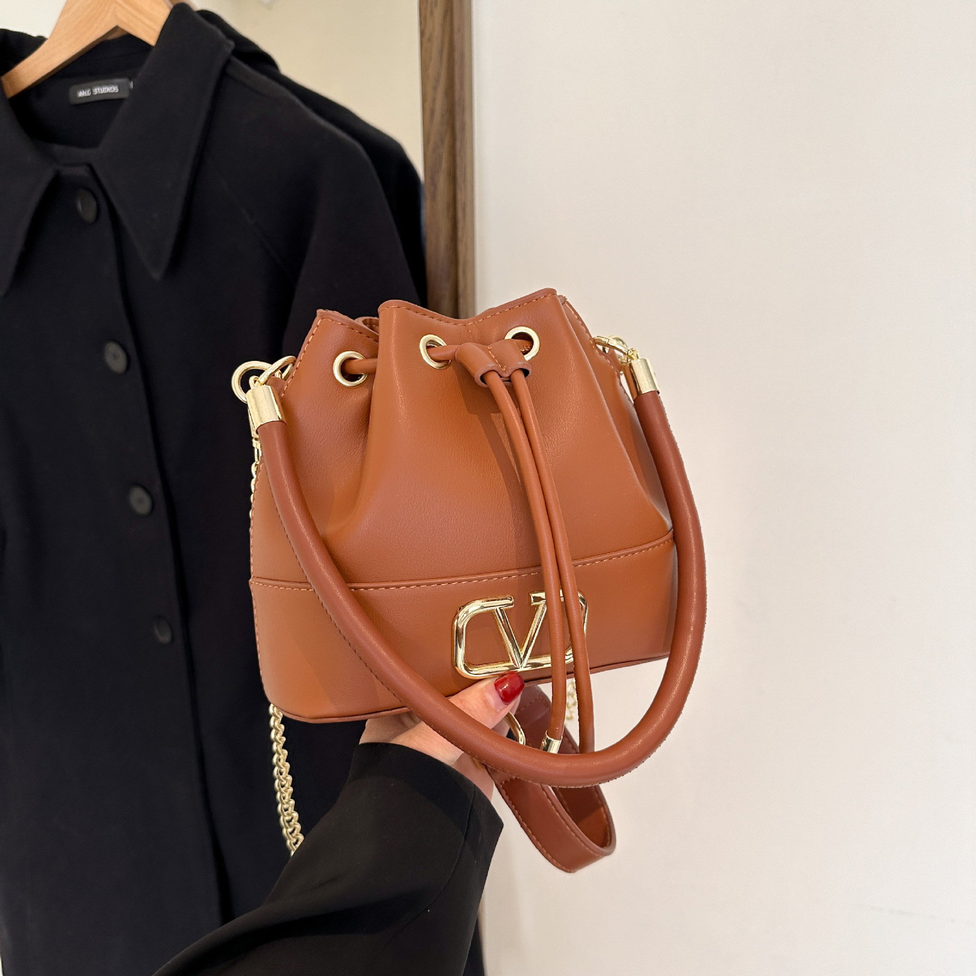 Bolso de mujer fresco, dulce, de moda, descanso, lindo bolsillo, bolso de moda y lindo bolso de mujer más joven este año nuevo