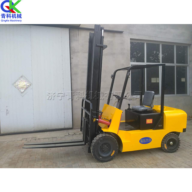 四支点平衡电动叉车承重2T小型堆高车前移式码头货物装卸设备