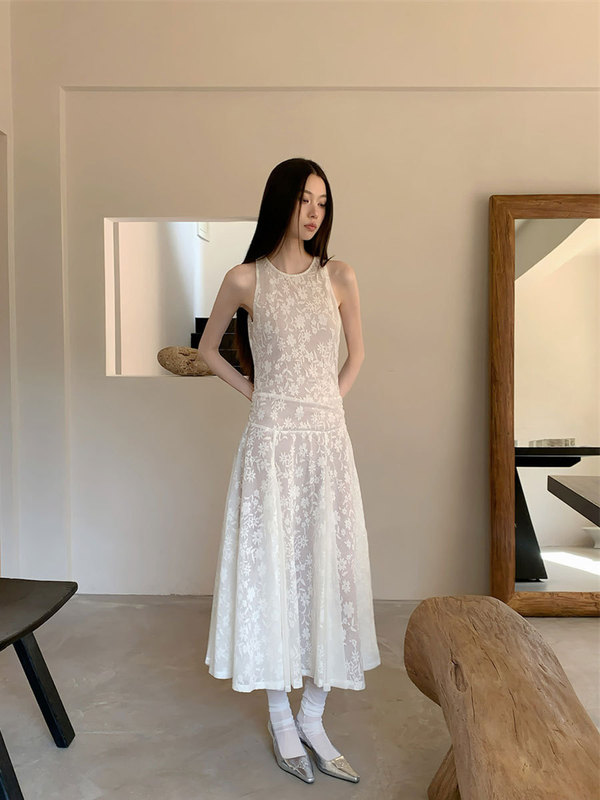 连衣裙女设计感小众修身显瘦微透提花度假背心裙气质辣妹a字长裙|undefined