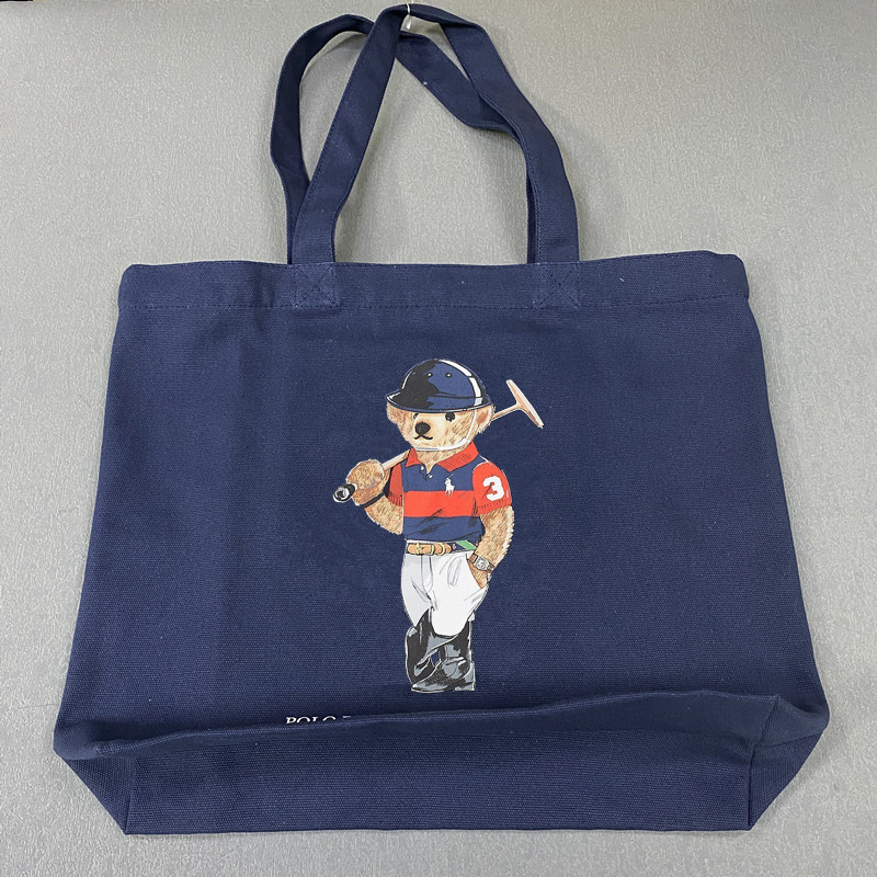 진한 파란색(모자와 곰이 그려진 반팔 티셔츠)