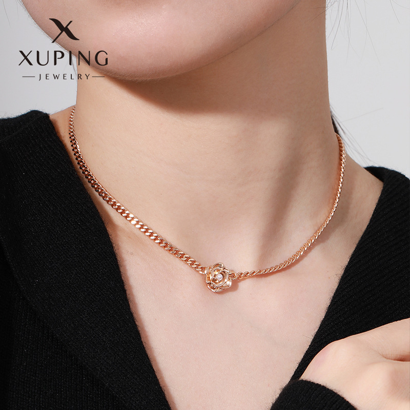 Diseño de nicho de joyería de xupe cadena cubana collar de Camelia de las mujeres francés retro Cadena de clavícula de moda personalizada