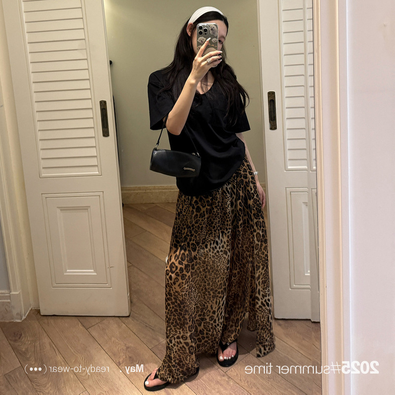 Ready in Seconds! Designed Slit Leopard Print Skirt for Women Summer Thin Long Skirt Loose A-Line Slimming Look Skirt Ready in Seconds! Designed Slit Leopard Print Skirt for Women Summer Thin Long Skirt Loose A-Line Slimming Look Skirt