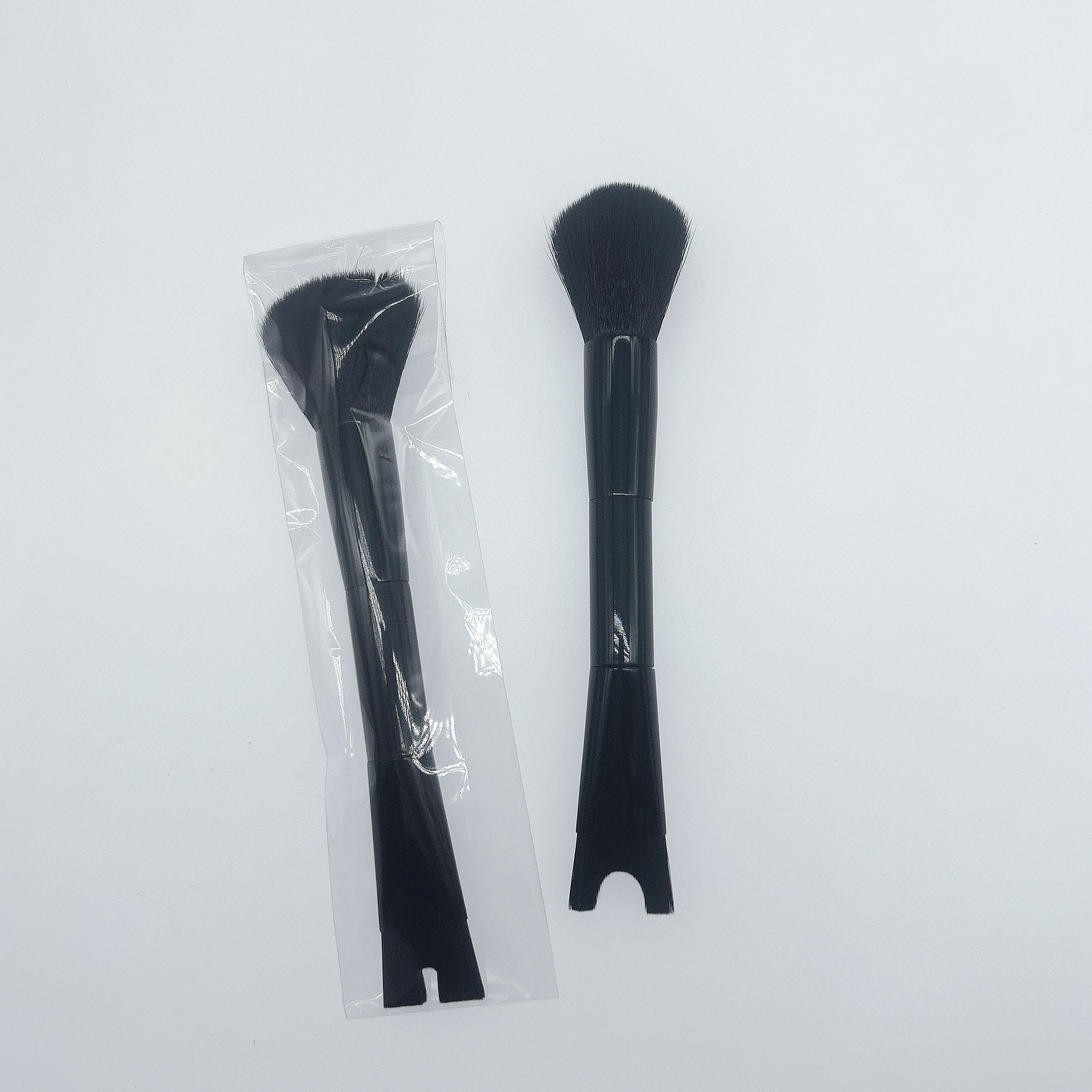 Nueva caliente de doble cabeza en forma de U nariz sombra polvo cepillo único portátil de alto brillo cepillo Fundación corrector maquillaje belleza herramientas