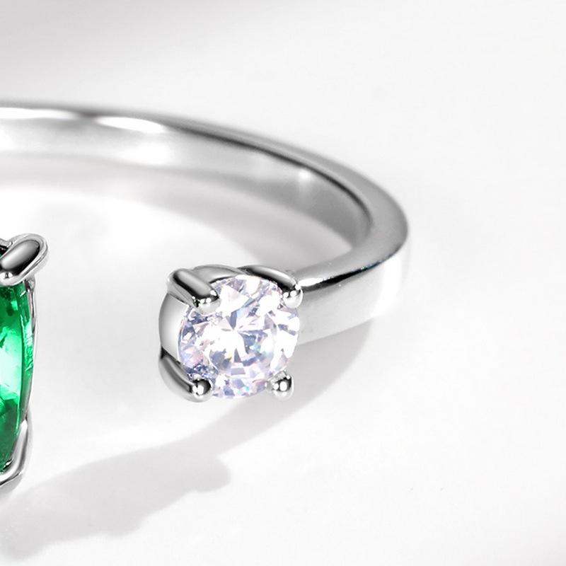 Joyería transfronteriza anillo de plata 925 con incrustaciones de cultivo anillo de Gema Esmeralda fuente en stock anillo de moda simple