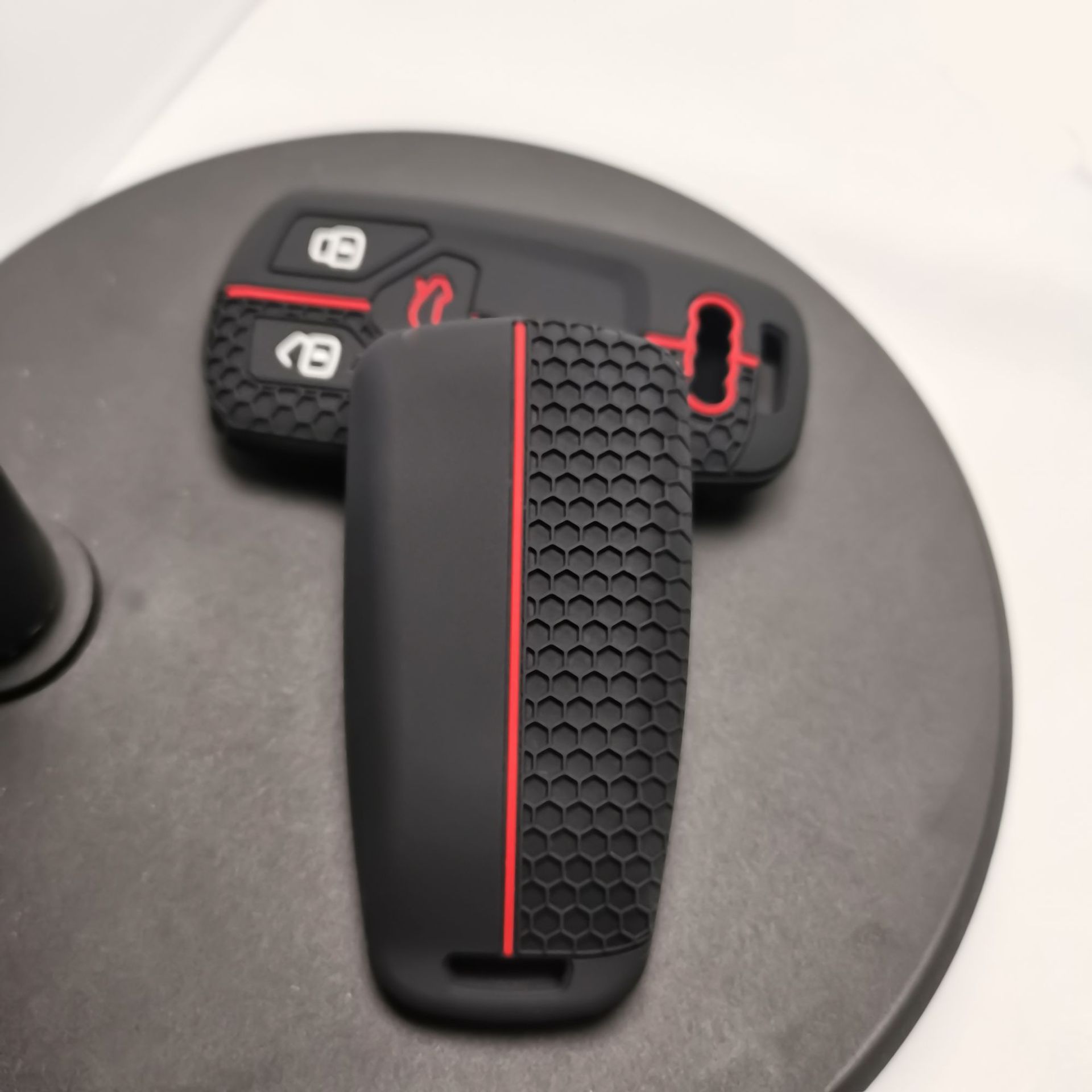 Suitable for Audi 22 silicone key set honeycomb pattern Audi Q7 a5TTRS4 RS5 silicone key set