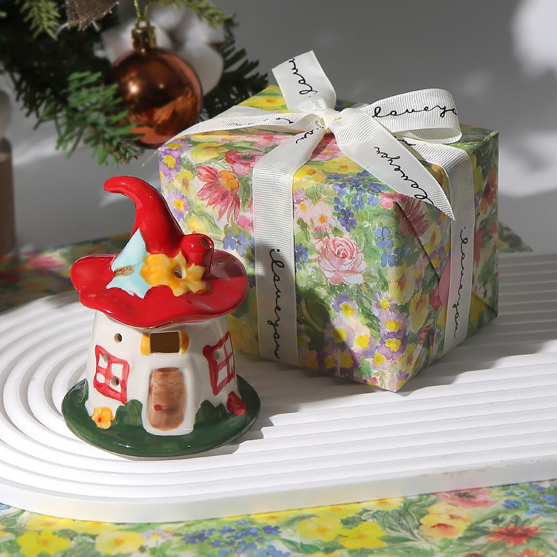 La atmósfera de la casa mágica, luces nocturnas, decoraciones de escritorio, regalos de cumpleaños para las niñas y amigas, Navidad.