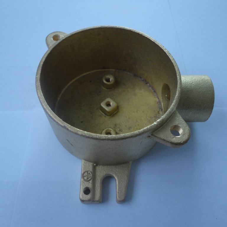 压铸加工船用铜质插质  船用铜质开关 船用铜质接线盒 船用接线盖