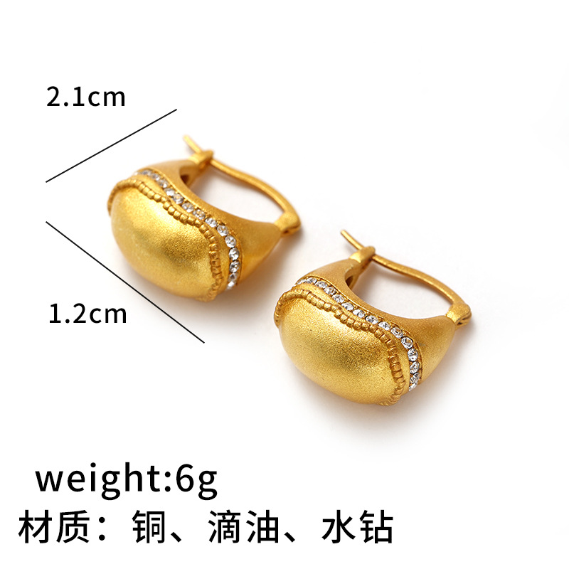 Cristal transfronterizo retro alta sensación latón chapado en oro goteo diseño de pendientes de diamante de estilo de moda