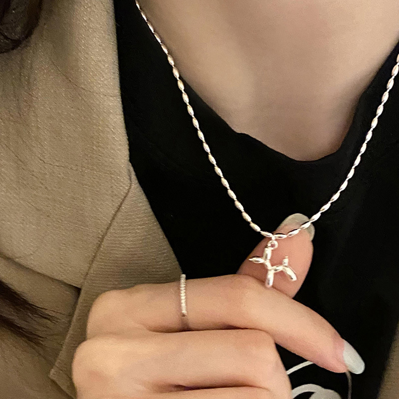 S pure silver cute balloon dog necklace, light luxury, niche design, cool style, collarbone chain, 2021 new trend_voghion.com