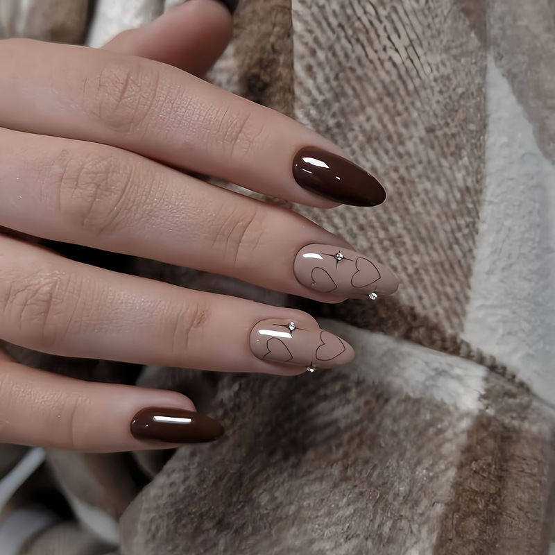 Cross-Border Best-Selling Brown Love Heart Star Glitter 3D Rhinestone Brown Wearable Nails Cute Valentine's Day Nail Art Nail Pieces