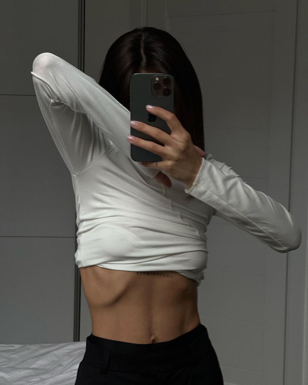 Half high neck base shirt with spring trend slanted edge splicing design, elastic slim fit long sleeved T-shirt_voghion.com