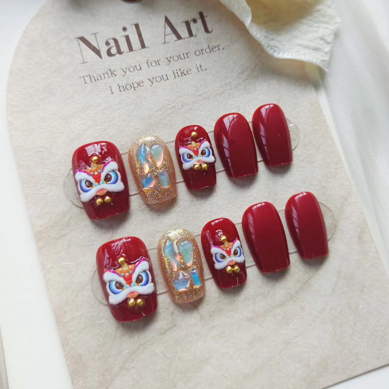 ¡Xingshi NAFU! Año nuevo armadura Lucky Flash con diamantes uñas falsas blanco corto estilo chino Año Nuevo