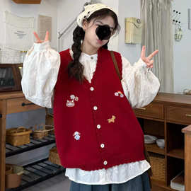 韩系减龄卡通刺绣针织马甲女秋冬氛围红洋气V领叠穿毛衣坎肩上衣