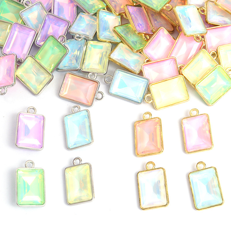 多色の輝く長方形の水晶ガラスのモカ色のペンダントのファッションDIYネックレスのイヤリングのアクセサリーの卸売り|undefined