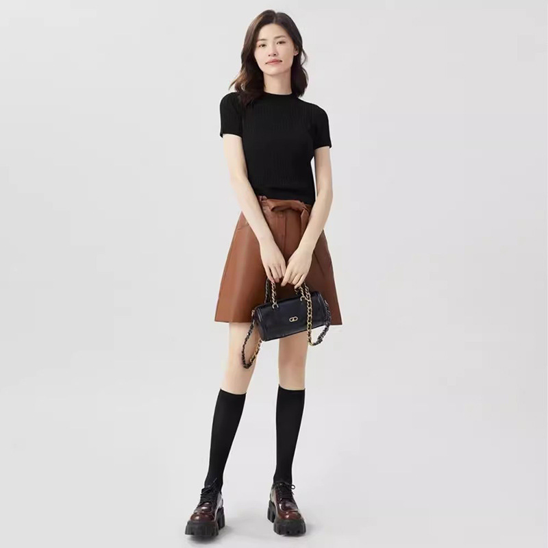 Áo thun nữ cổ tròn tay ngắn chất liệu len lụa rỗng mỏng mùa hè — Màu đen chi tiết 7