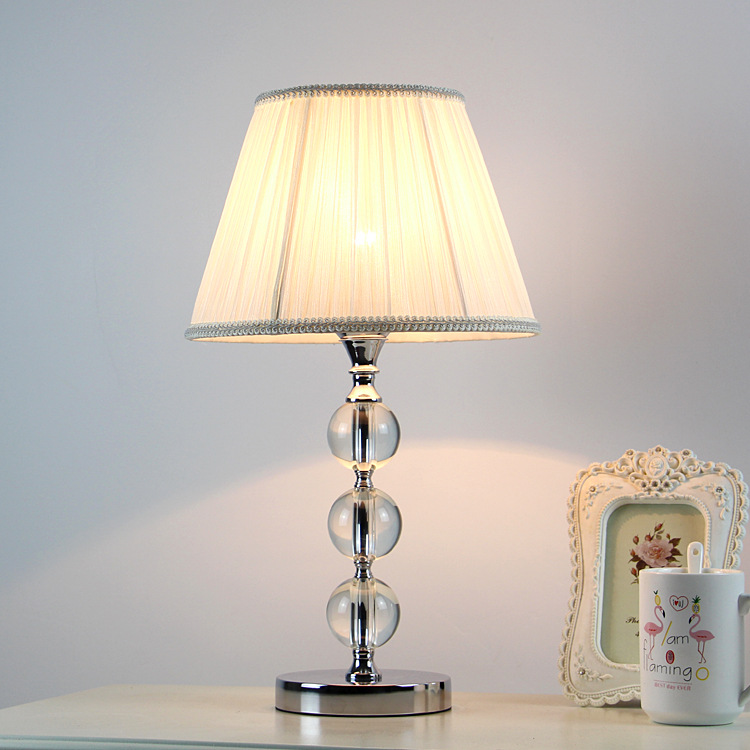 Hotel Crystal Table Lamp Bedroom Bedside Lamp Modern Simple Living Room Bedroom Home Warm Romantic Dimmable Bedside Lamp