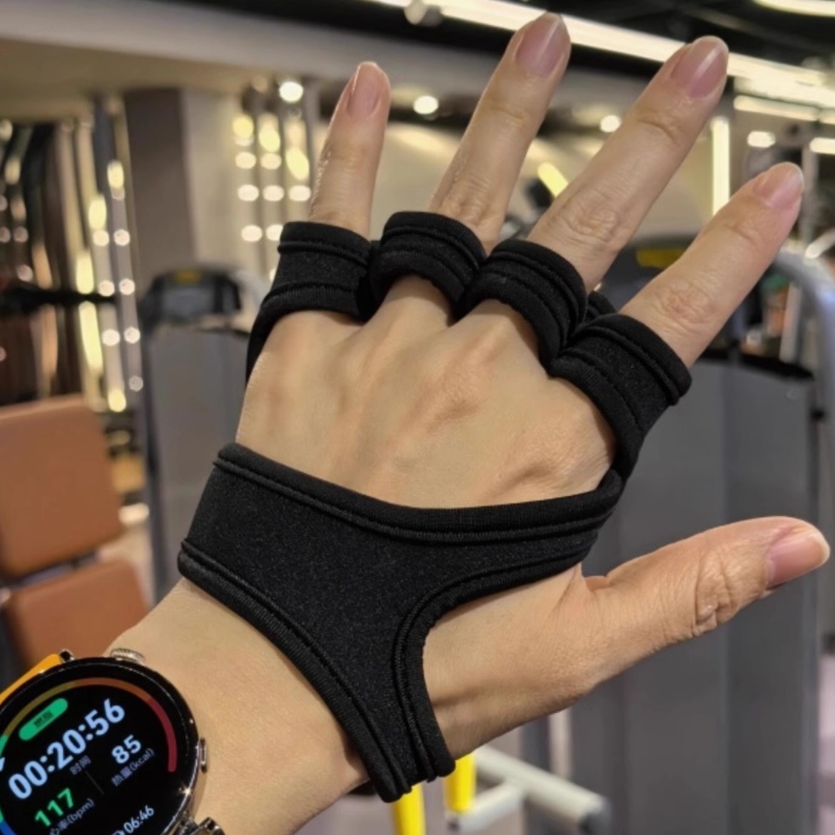 Fitness Non-Slip Breathable Iron Horizontal Bar Training Equipment Strength Cycling Sports Men's and Women's Half-Finger Palm Gloves