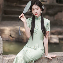 旗袍;马面裙;披肩