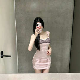 TZ7673性感辣妹纯欲风豹纹拼接蕾丝边吊带连衣裙女夏修身包臀短裙