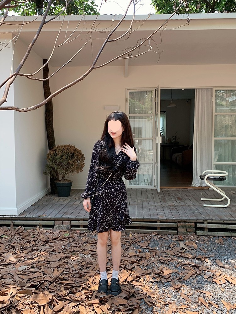 黑色波点长袖衬衫连衣裙女秋季新款雪纺领短裙高级感字裙子