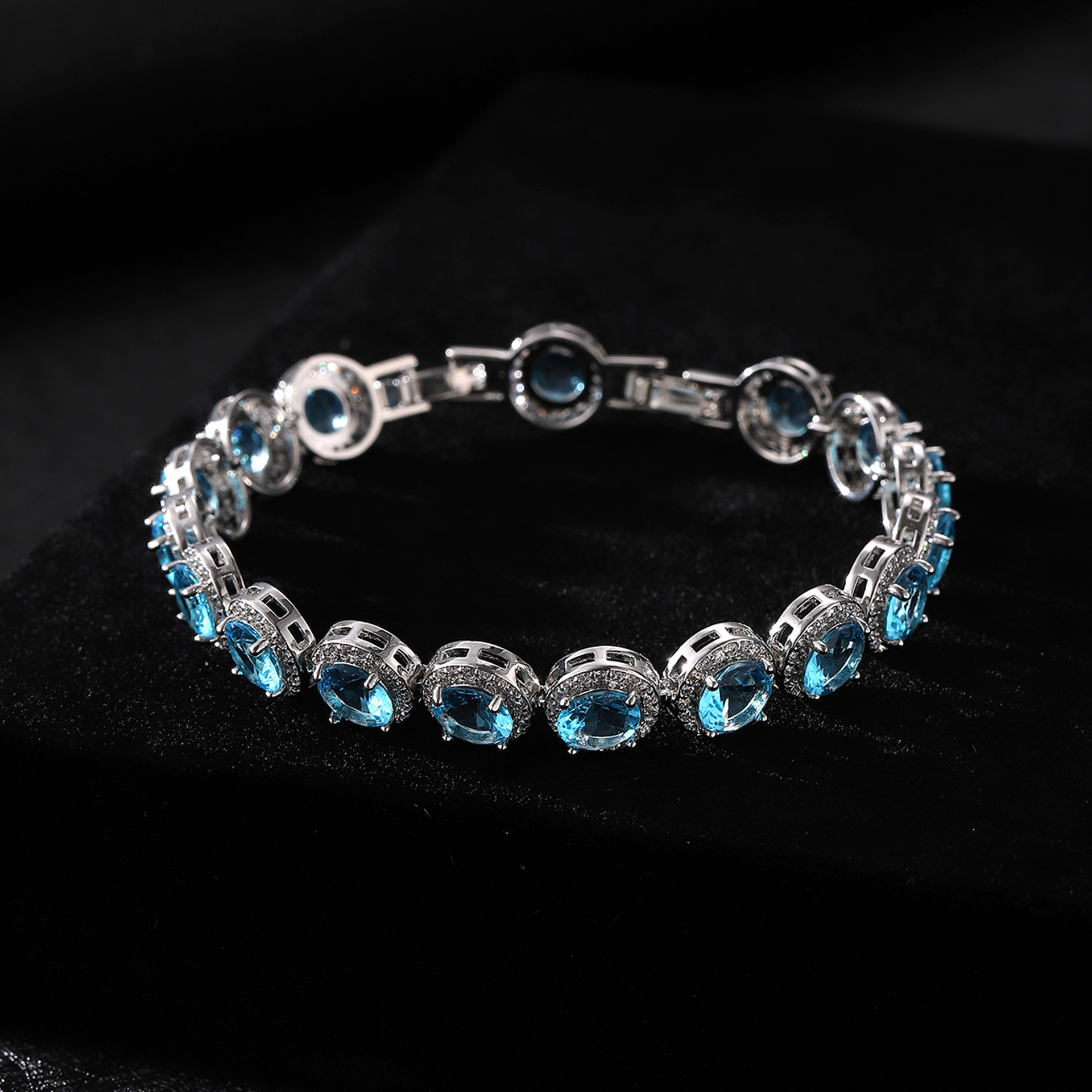 Round sea blue