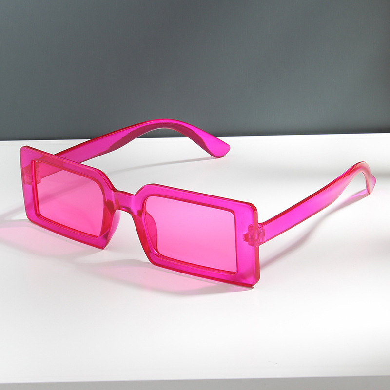 투명한 장미 붉은 회색