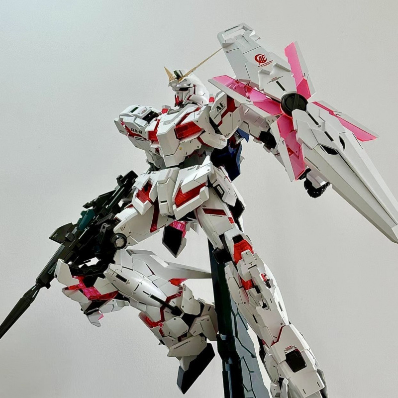 ガンダムHG運命強襲フリーユニコーン赤異端組み立てモデル玩具フィギュア少年の飾り物がいい|undefined