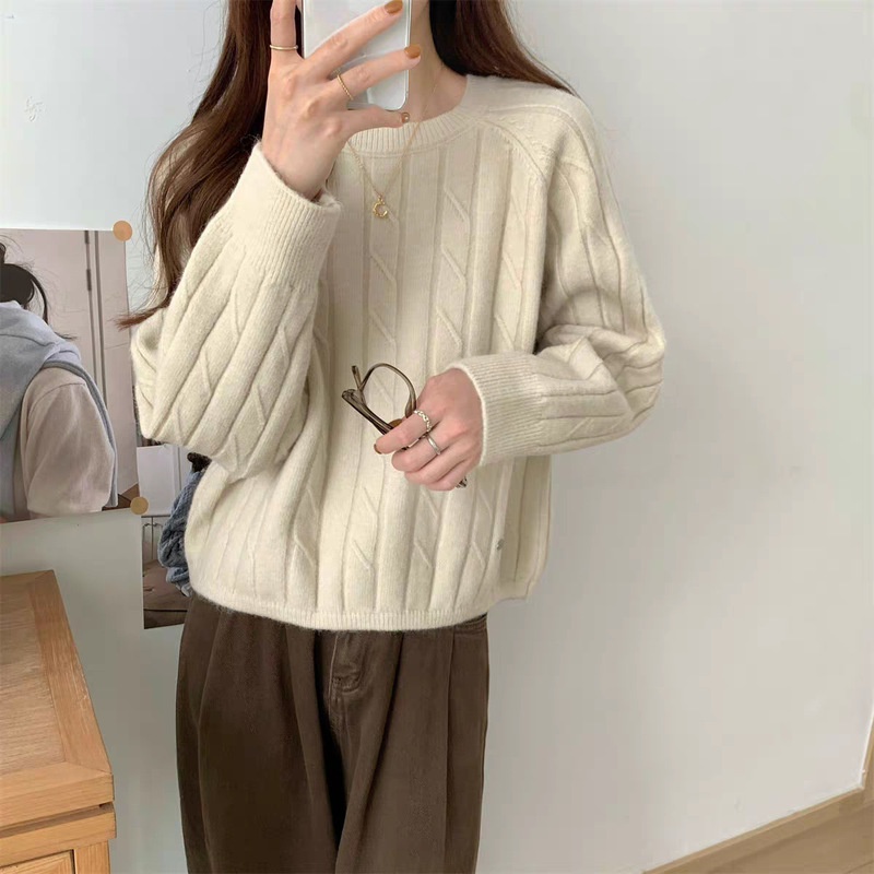Direct Sale from the Manufacturer: Retro Twist Knit 2025 Autumn New Korean-Style Slim-Fit Stylish Versatile High-Quality Sweater for Women
