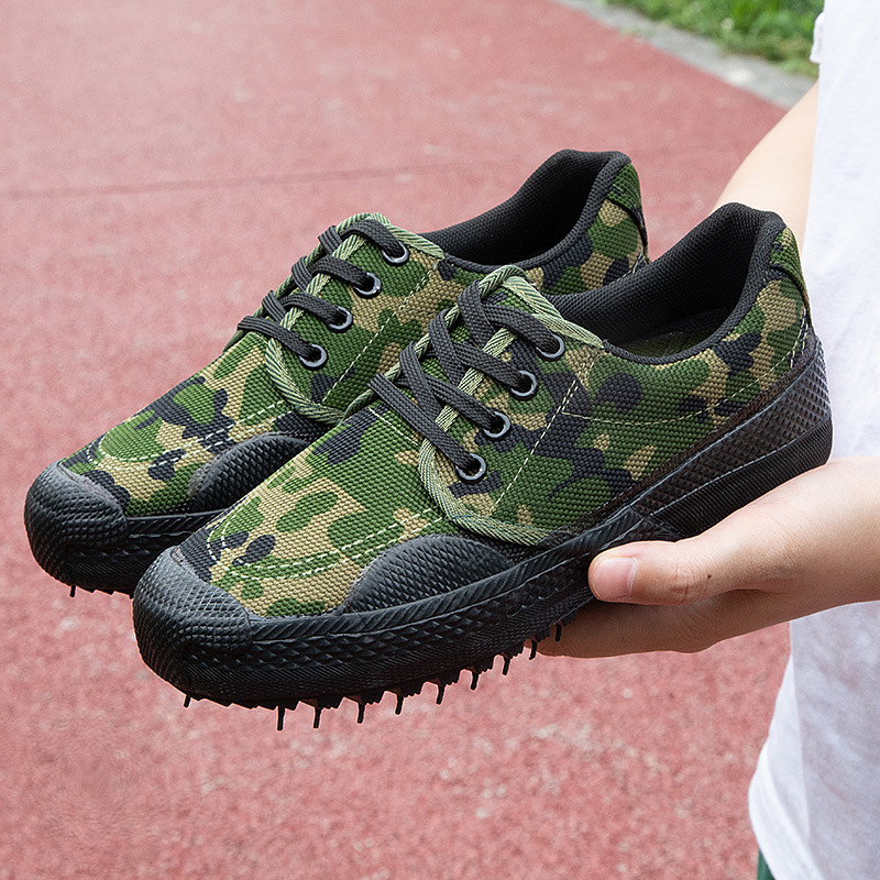 Vulcanized Liberation Shoes for Men, Camouflage Training Shoes, Labor Protection Non-Slip Flat Low-Top Wear-Resistant Rubber Shoes, Breathable Construction Site Military Training Shoes