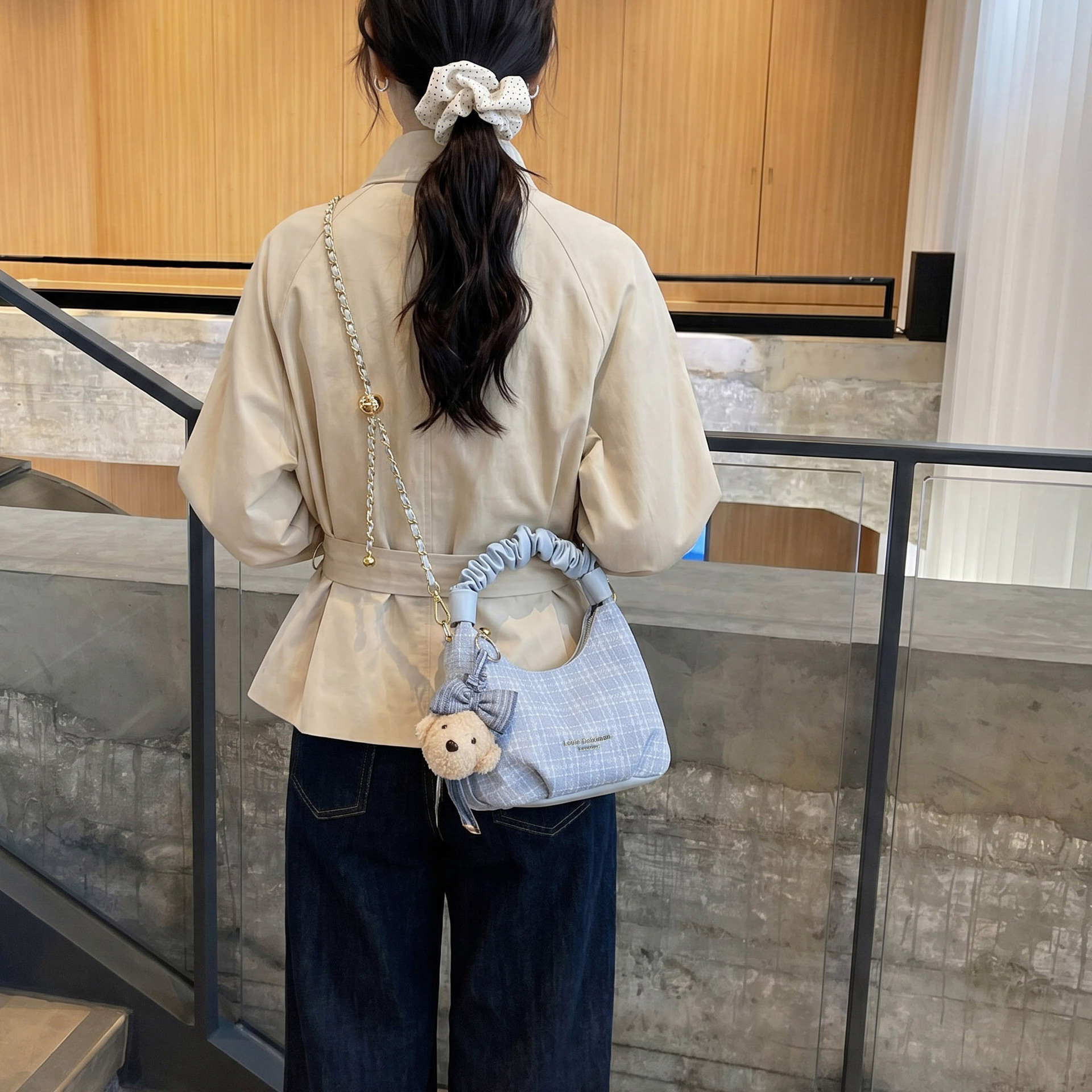Bolso de mano popular de verano para mujeres 2026 nuevo estilo versátil cadena diaria bolso de hombro sensación de bolso plegado super caliente