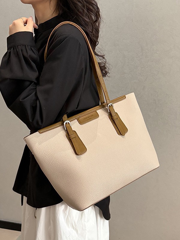 Bolso para mujeres 2026 nuevo estilo de alta calidad lujoso ligero y exquisito mochila de moda versátil bolsa de viaje casual