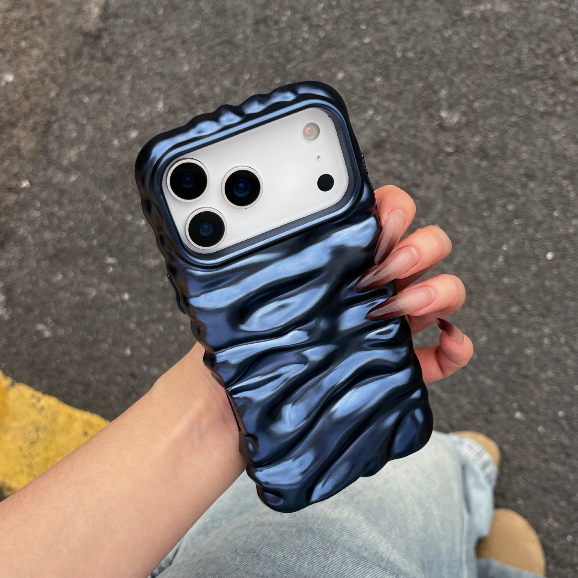 75D93B18-5563-4F79-A2A1-5D1618