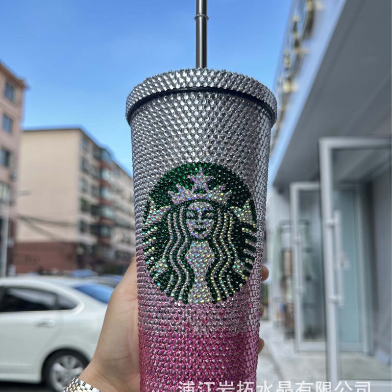 High-Quality Handmade Diamond Jewelry with Double-Layered Water Cup Decorated with Diamonds