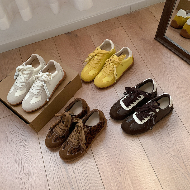 Retro Color-Blocked Genuine Leather Height-Increasing German Training Shoes for Women, 2026 New Autumn Thick-Soled Sneakers, Casual Shoes, Board Shoes